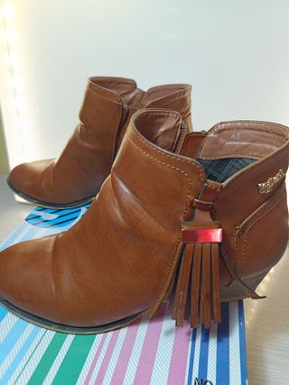  Botines marrones 