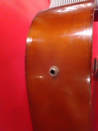 Guitarra clásica Admira y soporte