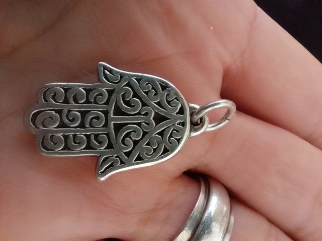 Dije de Proteccióm mano de Fátima plata 925