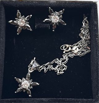 Collar y pendientes