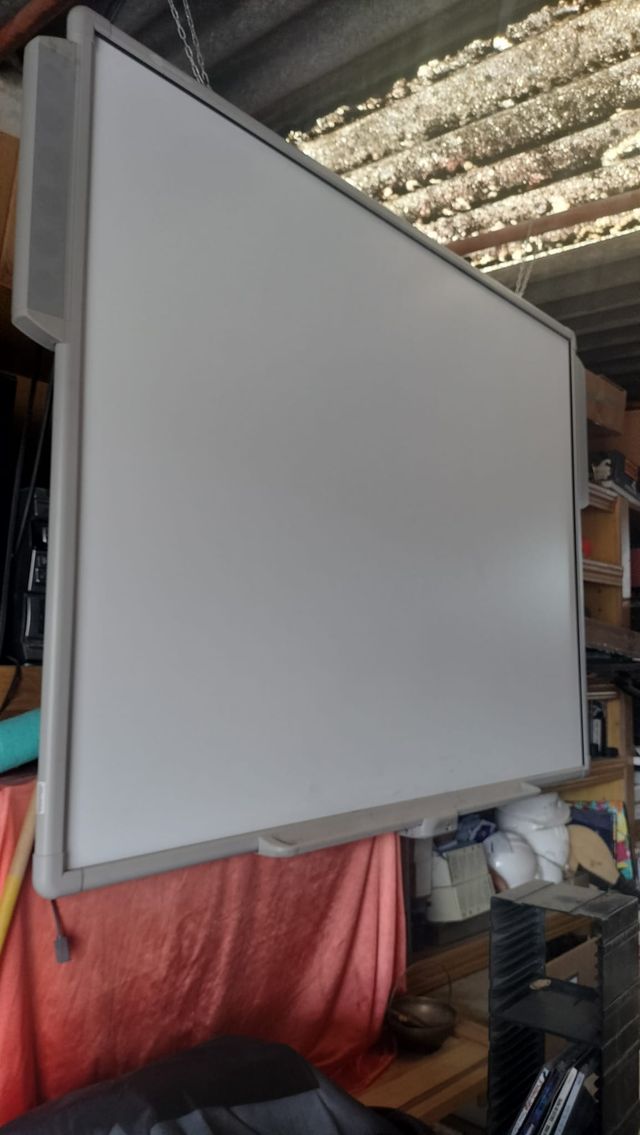 pizarra electronica pantalla proyector