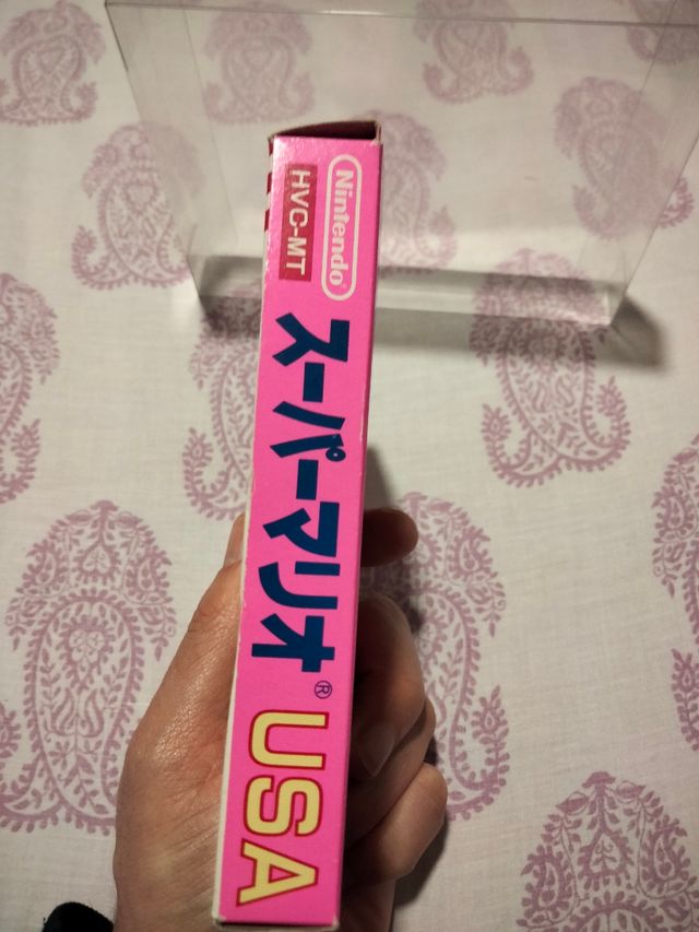 Super Mario Bros famicon.