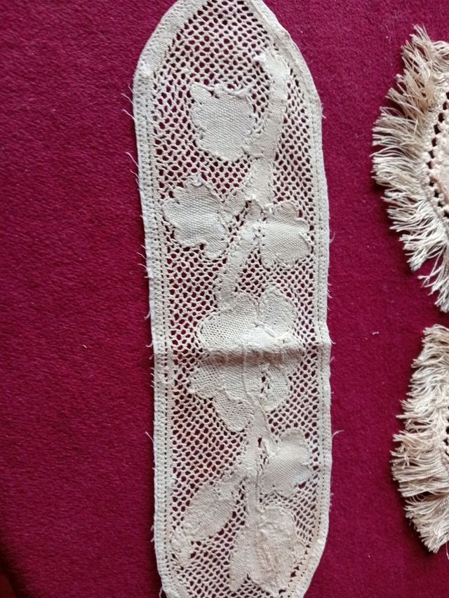 Encaje bolillo finisimo antiquísimo seda