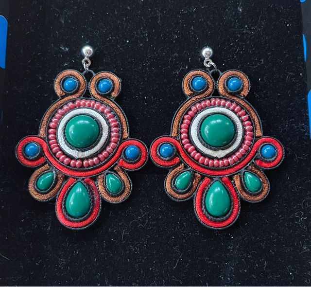 Pendientes filigranas colores