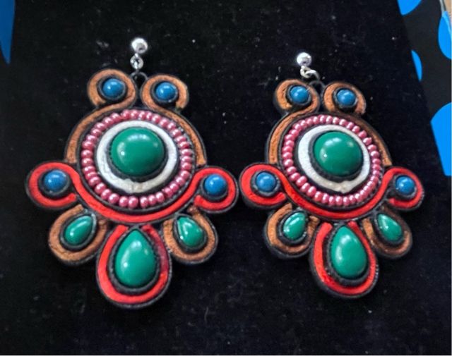 Pendientes filigranas colores