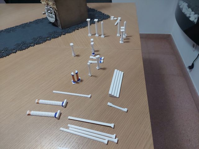 Columnas romanas,u otras, belen, maqueta