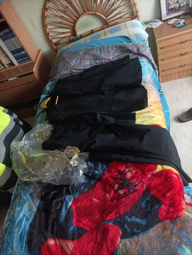 Traje ,está nuevo urgente la venta