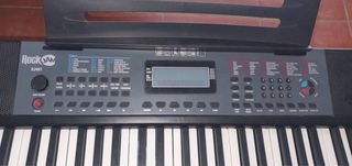Teclado RockJam RJ461 con soporte y banco