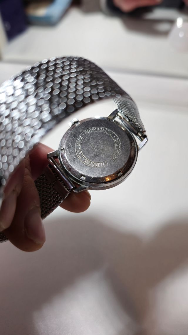 Reloj Argos anti chocs 17 rubis