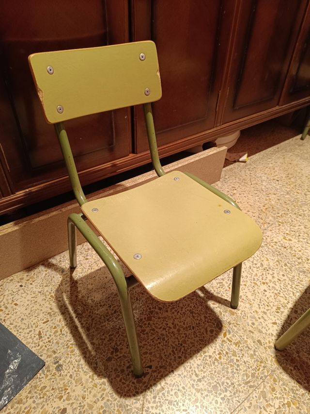 Silla de colegio para niños
