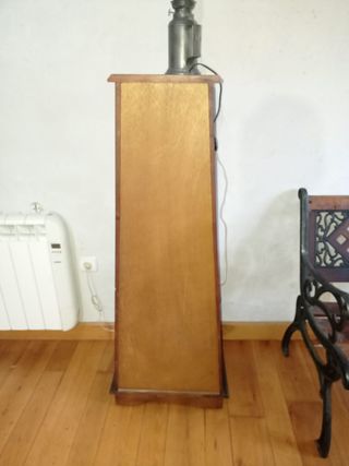Comoda cajones Ledsley madera maciza