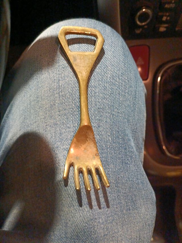 apri bottiglie a forchetta