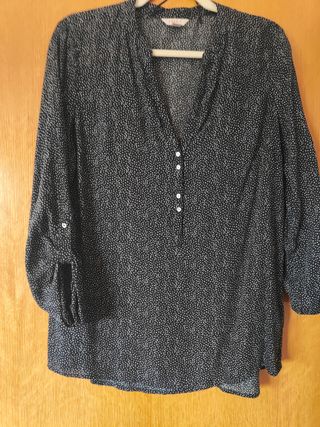 Blusa lunares blancos Spirit