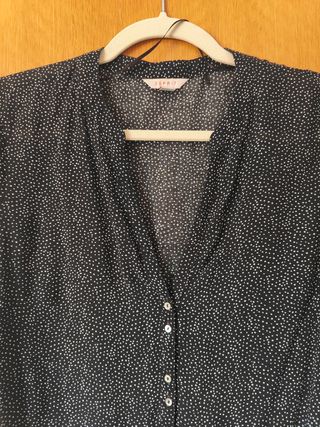 Blusa lunares blancos Spirit