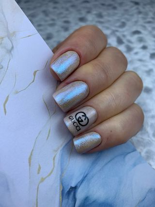 Uñas y Pedicura Premium