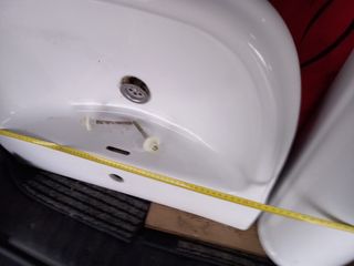 Lavabo y pie marca Roca  