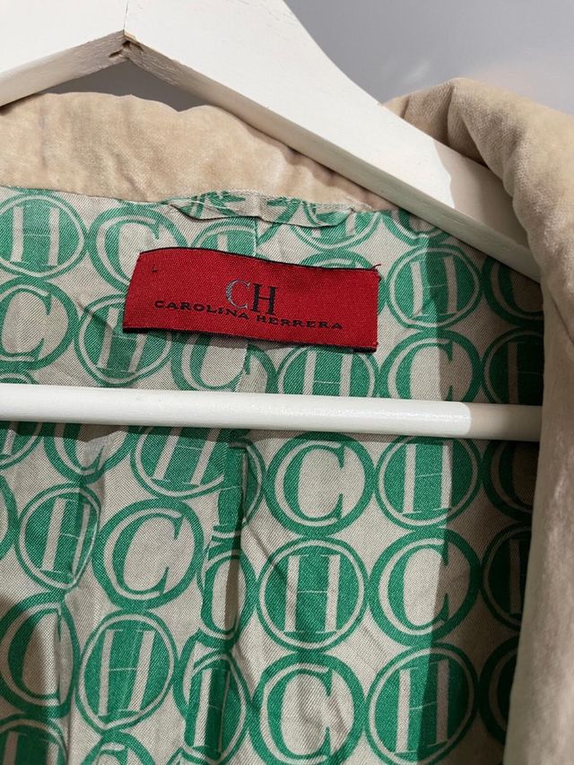 chaqueta carolina herrera 