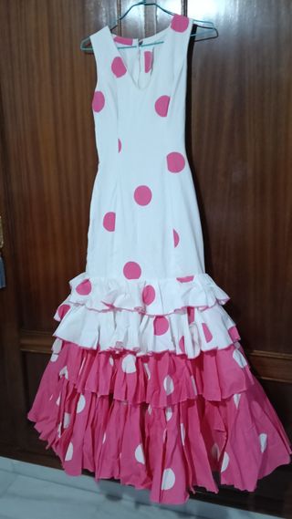 TRAJE DE FLAMENCA Y MANTONCILLO