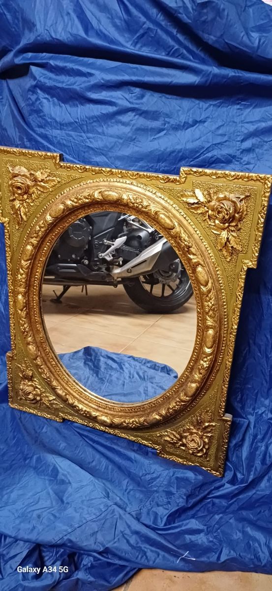 Espejo estilo Isabelino