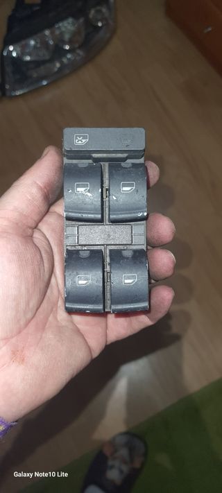 El interruptores de elevalunas