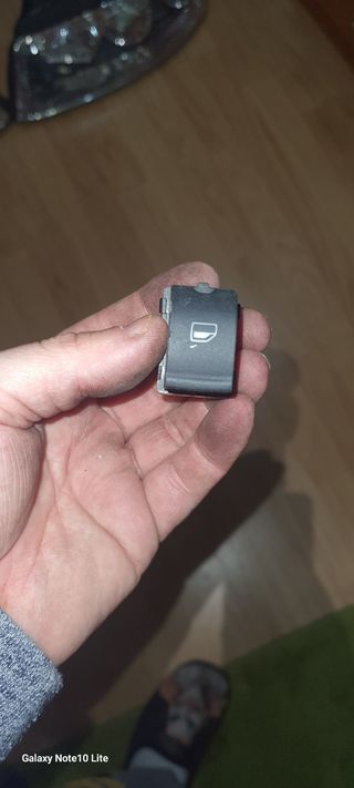 El interruptores de elevalunas