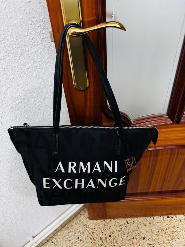 Tote Armani exchange negro