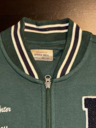 Chaqueta beisbolera. 