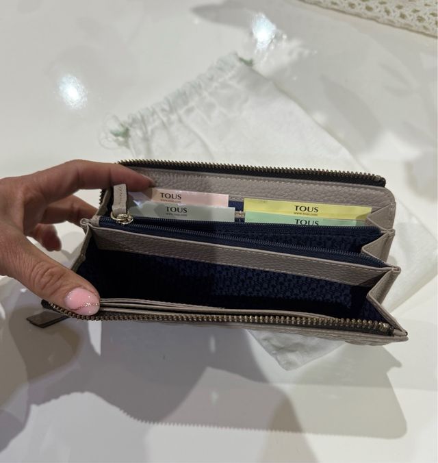 Billetera Tous