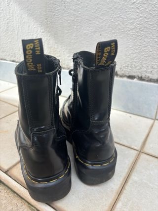 Dr. martens