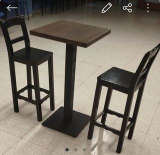 MESAS ALTAS CON PIE DE HIERRO