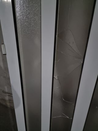 PUERTA de ALUMINIO