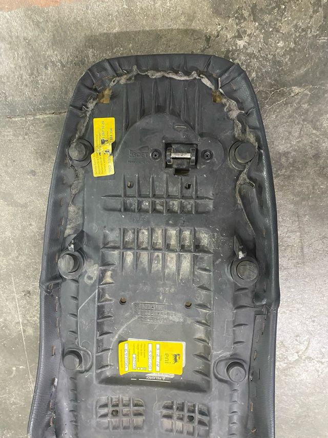 Asiento Aprilia Pegaso