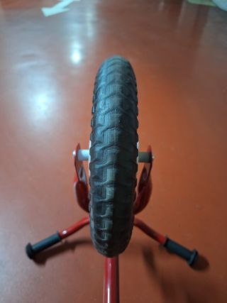 Bicicleta sin pedales 
