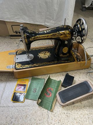 Maquina de coser singer