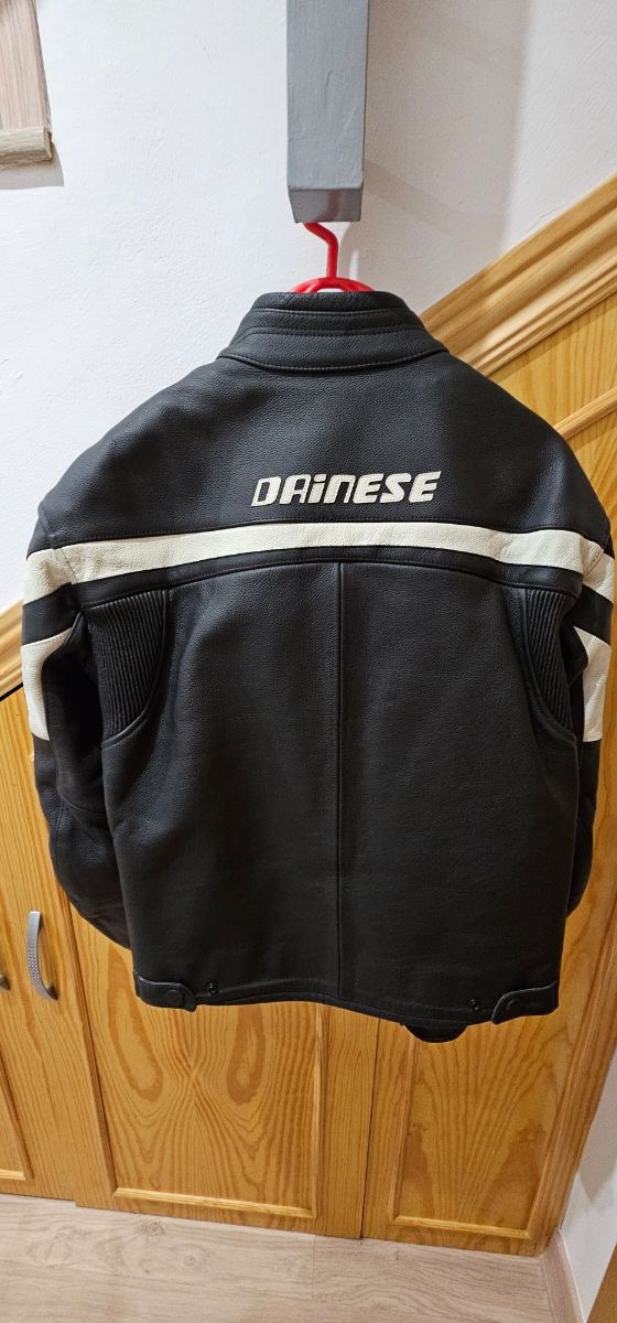 Chaqueta y pantalón Dainese