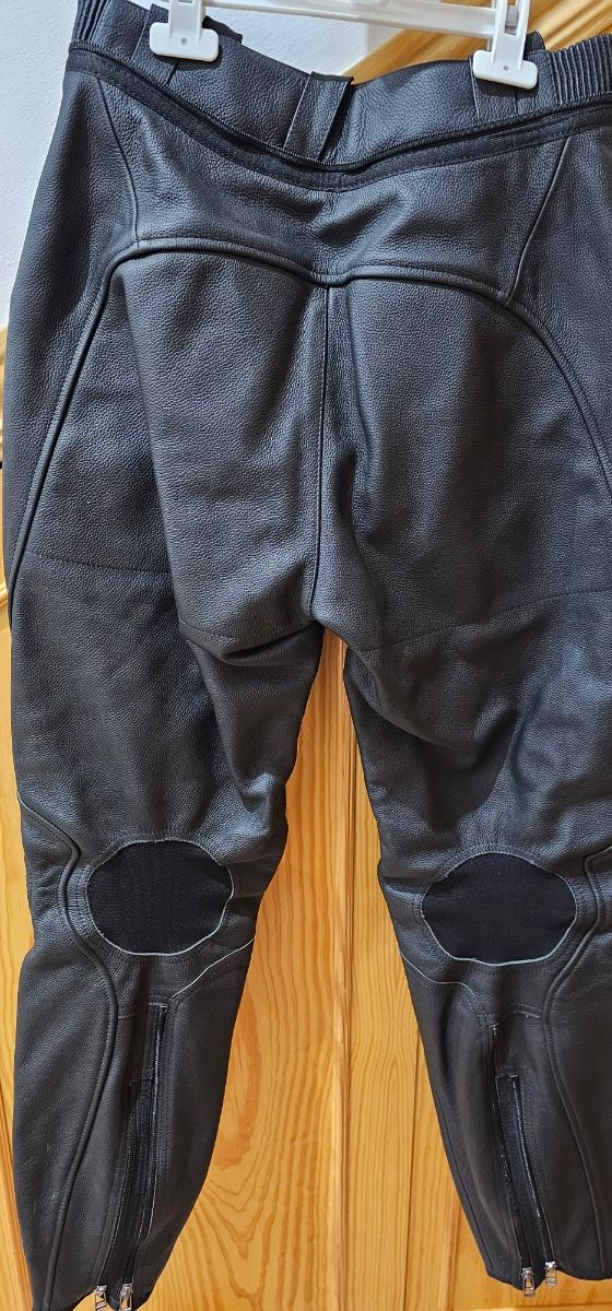 Chaqueta y pantalón Dainese