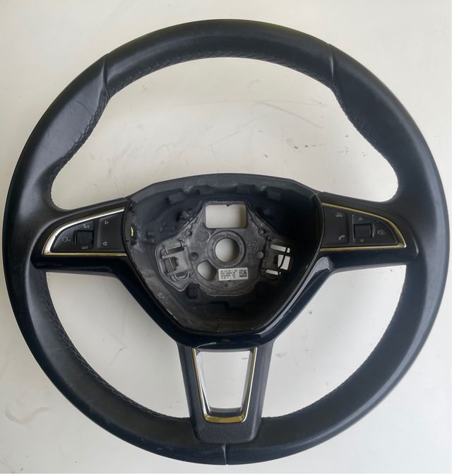 VOLANTE SKODA SUPERB B8 3V0419091L