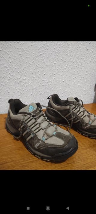 Botas de montaña Adidas de hombre