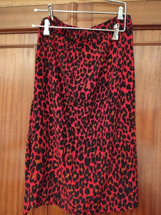 Falda animal print Zara