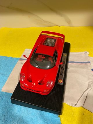 Maqueta metalica coche ferrari F50