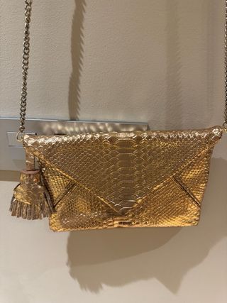 Bolso piel Uterque oro rosa tipo sobre