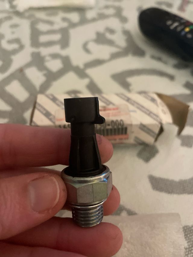 SENSOR CONTROL DE PRESION DE ACEITE