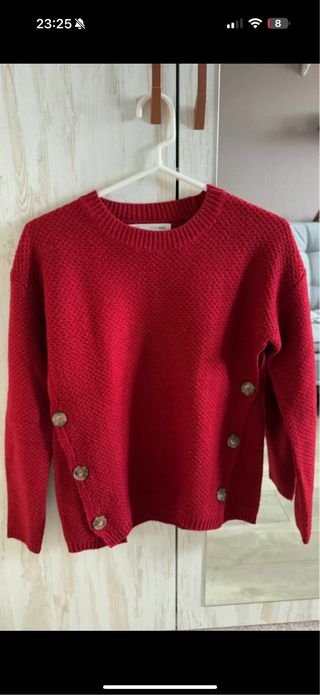 Jersey rojo botones