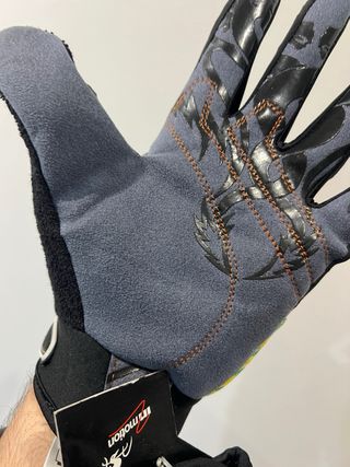 Guantes de motocross y moto