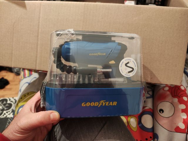 Atornillador batería nuevo