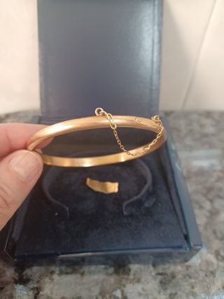 Pulsera de media caña oro 18ct 