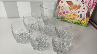 Juego de vasos y cubitera