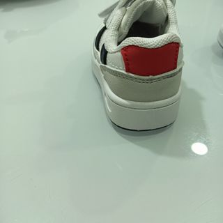 Sapatilhas novas bebê