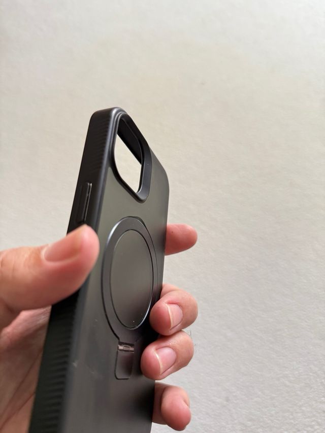 Funda iphone 13 magsafe acrilica negra