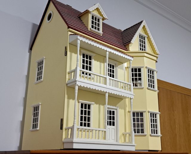 Casa de muñecas victoriana